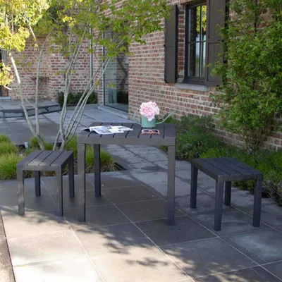Image de Salon de jardin en résine anthracite avec 2 bancs PAPUA