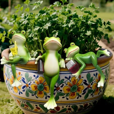 Immagine prodotto di Omgoods - Set di 3 decorazioni a forma di rana da appendere per il giardino