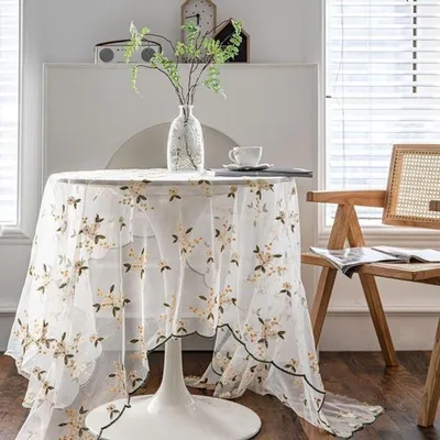 Vintage Bestickte Spitzen Tischdecke mit Blumenmuster für Hochzeiten und Feiern - Rosa 130x130cm, Tischdekoration, Boho