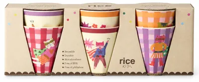 Image de Gobelets pour enfants en mélamine, 250 ml, colorés, motif super-héros, rouge. Lot de 6, Image générée par une IA