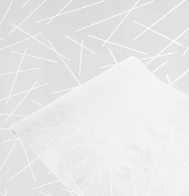 Produktbild von Selbsthaftend Fensterfolie 90x150 cm - Weiße Linien - Sichtschutzfolie Fenster Milchglas Design statisch haftend - Fensterfolie Blickdicht für Bad und Büro - Tageslicht genießen, Sichtschutz erhalten