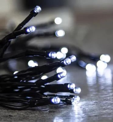 Productafbeelding van MagicHome kerstverlichting, CEIBO model, 48 LED's, koud wit licht, 8 functies, timer, werkt op 3xAA batterijen, geschikt voor buiten, verlichting, lengte 3,50 meter