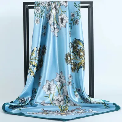 Produktbild von Elegantes Halstuch KA-33859 in Blau mit Blumen KP33859
