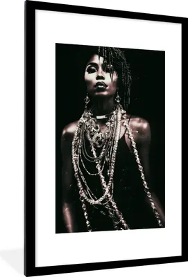 Produktbild von MuchoWow® MuchoWow® Gerahmtes Poster Frau - Schmuck - Ohrringe 60x90 cm - Poster mit zchwarzem Bilderrahmen - Dekoration - Wandposter Wohnzimmer - Hochwertig
