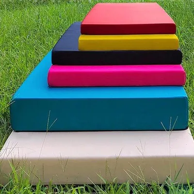Obrázek produktu pro Béžový zahradní polštář – voděodolný polštář – venkovní lavička – 45 x 45 x 8 cm – komfort