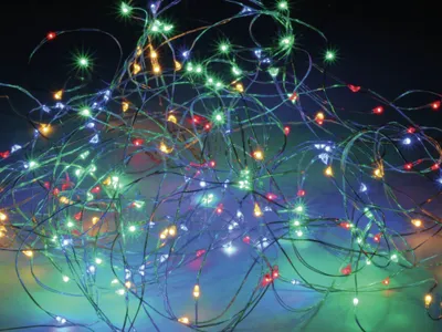 Produktbild von LED-Lichterkette Vorhang, Silberdraht, 100 LEDs, bunt, 230V, Innen/Außen