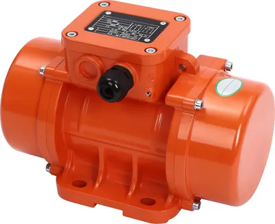 Obrázok produktu pre Vibračný motor pre betón – HY 180/3 – 3-fázový, 2 kN, 180 W, 3 600 ot./min, zástrčka EÚ – červený