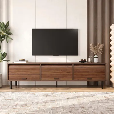 Produktbild von Merax TV Lowboard mit Schiebetüren, TV Schrank mit 3 aufschiebbaren Türen, vertikale Rillenoptik, schwarze Griffe, Metallfüße, Wohnzimmer, Nussbaum