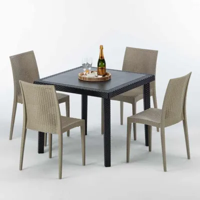 Produktbild von Schwarz Quadratisch Tisch und 4 Stühle Farbiges Polypropylen-Außenmastenset Grand Soleil Bistrot Passion - Beige