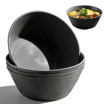 Zdjęcie produktu dla 4 sztuki plastikowych misek o pojemności 20 cm, idealnych do zup i sałatek