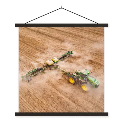 Produktbild von MuchoWow® Textilposter Traktor - Feld - Bauernhof - Landwirt - Grün 60x60 cm mit schwarzem Rahmen - Posteraufhänger