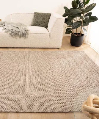 Productafbeelding van Unyqoos® wollen tapijt, "Hyssing", zandkleurig, 300x400 cm – handgeweven, visgraatpatroon, wollen pluis, >3,5 kg/m² (Nordic Weavers)
