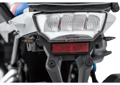 Produktbild von KELLERMANN Rhombus S Dark LED Blinker , schwarzes Gehäuse / getöntes Glas, vorne links oder hinten rechts