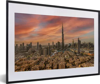 Produktbild von MuchoWow® MuchoWow® Gerahmtes Poster Skyline von Dubai und der Burj Khalifa 60x40 cm - Poster mit zchwarzem Bilderrahmen - Schlafzimmer - Plakat in Rahmen - Drucken
