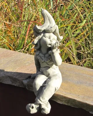 Produktbild von Kantenhocker Blütenkind Stechapfel aus Resin