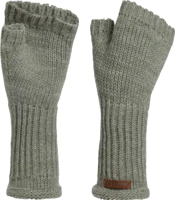 Produktbild von Knit Factory Cleo Handstulpen - Urban Green - One Size