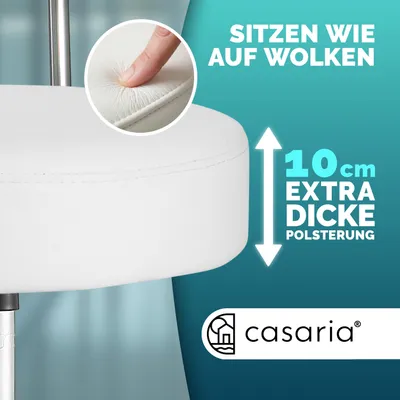 Zdjęcie produktu dla Taboret na kółkach z oparciem, biała skóra ekologiczna, obrotowy 360