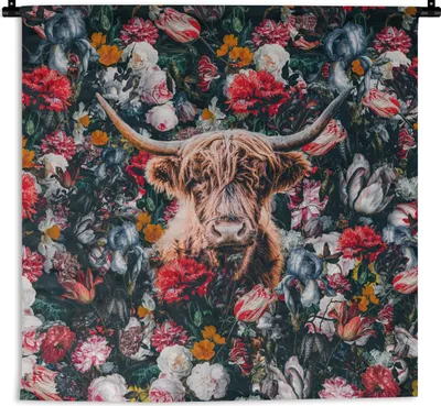 Produktbild von MuchoWow® Wandteppich Wandbehang Schottisches Hochlandrind - Blumen - Tiere - Hoorn 150x150 cm Tapisserie Dekoration Wandtuch - Wohnaccessoires - Modernes