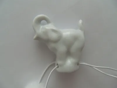Produktbild von Porzellan Tropfenfänger Elefant, weiß, für Kaffee- oder Teekannen, Figur Tier Elefanten