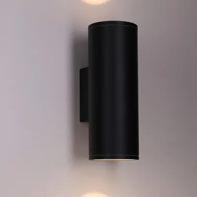 Immagine prodotto di Apparecchio di illuminazione esterna LED C4 Orion - 13,1 W, luce bianco caldo, 1135 lm, grado di protezione IP54, colore nero