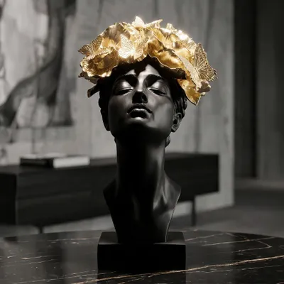 Immagine prodotto di Mauro Ferretti, busto di una donna con una farfalla, 21x20x36,5 cm, nero e oro