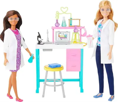 Produktbild von Barbie Science Lab Spielset mit 2 Puppen, Labortisch und mehr als 10 Zubehörteilen, HJY95