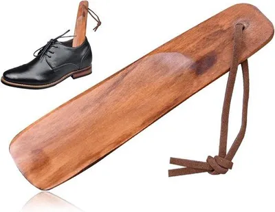Immagine prodotto di Asta di sostegno in legno - pratico ausilio per calzare le scarpe - 1 pezzo - in legno.