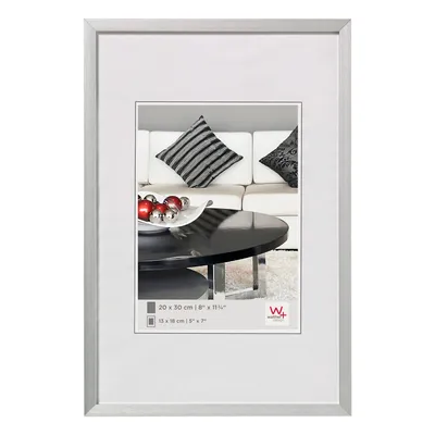 Zdjęcie produktu dla Rama fotograficzna Walther Chair, aluminiowa, srebrna, 18x24 cm