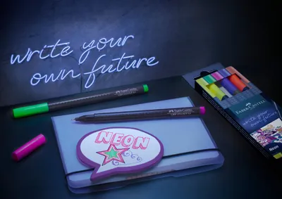 Produktbild von Faber-Castell 151603 - Grip Finepen, Fineliner, Neonfarben, mit metallgefasster Faserspitze 0.4 mm, 5er Etui