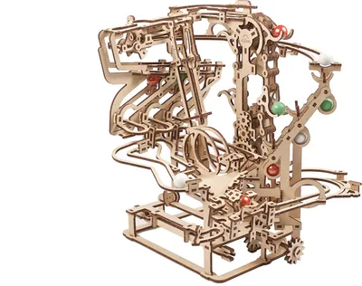 Produktbild von Ugears Holzbausatz - Kugelbahn mit Kettenzug