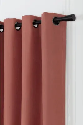 Produktbild von MOONDREAM ThermActiv® Thermovorhang | Patentierte Technologie | Ösen | Rot MC7005 | 130B x 250H cm