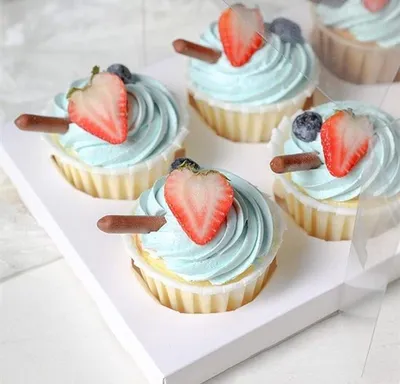 100 Stück Mini Papier Cupcake Förmchen - Ideal für Muffins, Desserts und Partys