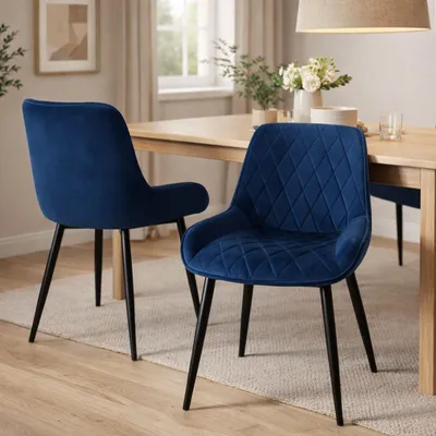 Produktbild von HAGO24 2er Set Esszimmerstühle Blau - Samt Gepolstert Polsterstuhl Schwarze Stahlbeine Metall Sitzhöhe 47cm Belastbarkeit 120kg