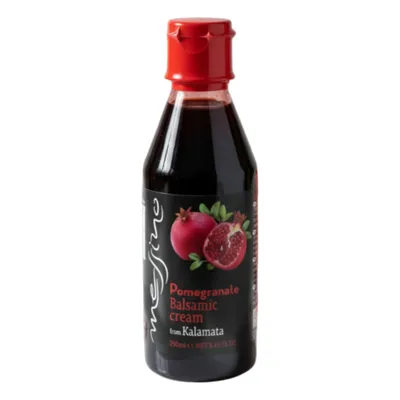 Messino Granatapfel Balsamico Creme 250 ml Flasche auf Weiß