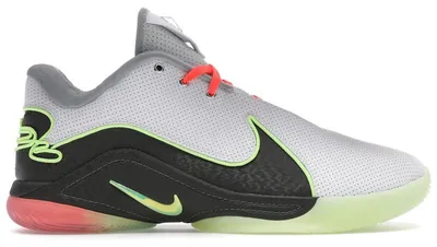 Produktbild von Nike LeBron 22 Moonlight (Translucent Outsole) - EU 46