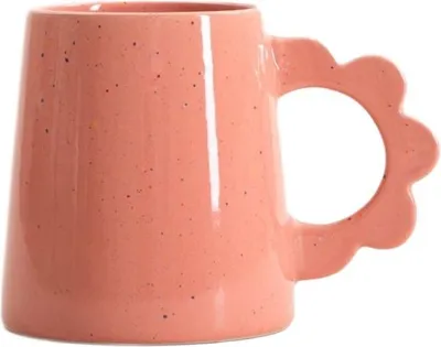 Produktbild von HOMLA PELMA Becher rosa mit blumenförmigem Henkel 0,4 l