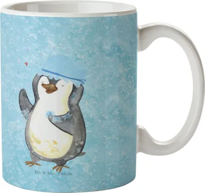 Produktbild von Mr. & Mrs. Panda Kaffeetasse Pinguin Duschen - Eisblau - Geschenk, Kaffeebecher, Motivation, Dusche, Trinkbecher, Singen, Neuanfang, Keramiktasse, Duschkonzert, keramik