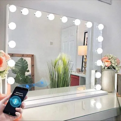 Immagine prodotto di Specchio da trucco illuminato 80x60 cm bianco 18 LED