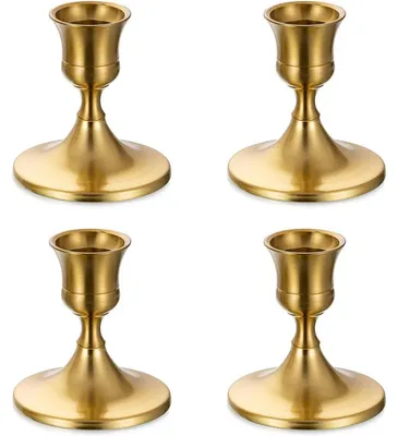 Productafbeelding van Kandelaars voor stompkaarsen, goudkleurig, metalen set, 4 stuks, decoratie voor tafel, 4 gouden kaarsen - 1 set