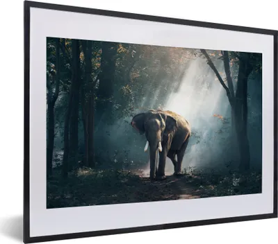Produktbild von MuchoWow® MuchoWow® Gerahmtes Poster Elefant - Wald - Sonne 40x30 cm - Poster mit zchwarzem Bilderrahmen - Bilderrahmen - Poster im Rahmen