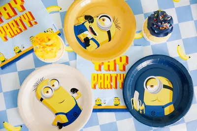 Produktbild von Pappteller 18cm Minions 6er Set Gelb / Blau / Weiß