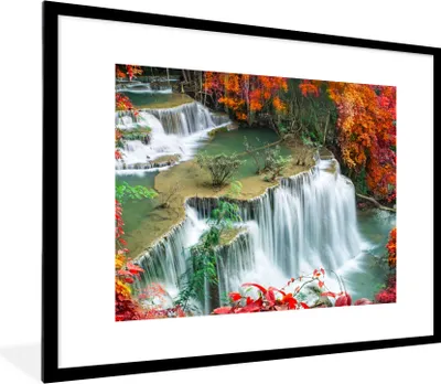 Produktbild von MuchoWow® Gerahmtes Poster Bäume - Wasserfall - Herbst - Natur 80x60 cm - Poster mit Schwarzem Bilderrahmen Wandposter Rahmen Foto Bilder - Schlafzimmer-Dekorationen - Fotoposter