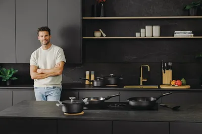 Produktbild von BergHOFF Leo Phantom, Rund, Wok-/Bratpfanne, Schwarz, Aluminium, 200 °C, Aluminium