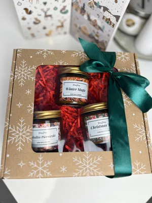 Produktbild von Pom Pom Candles Weihnachtliches Geschenkset 3 Soja-Duftkerzen