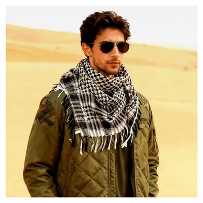 Produktbild von Shemagh/Keffiyeh Arafat Schal, taktisches Dreieckstuch mit Fransen, Polyester ca. 100×100 cm, Uni für Damen und Herren, geeignet für Outdoor, Wüste, Camping, Motorrad, Staub- und Sonnenschutz
