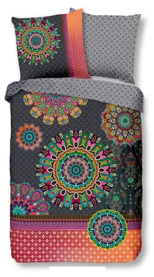 Produktbild von Traumschloss Comfort Flanell Bettwäsche - Izett - bunte Mandalas auf dunklem Hintergrund 155 x 220 cm bunte Mandalas auf dunklem Hintergrund