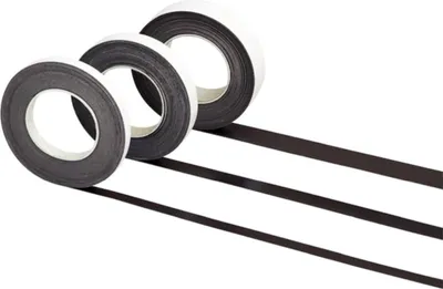 Produktbild von MAUL Magnetband PET 1 Stück 40 g/cm ² magnetisch selbstklebend beschriftbar 10 m x 2.5 cm x 1 mm braun