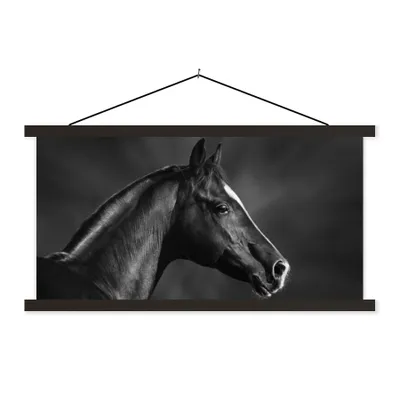Produktbild von MuchoWow® Textilposter Pferd - Tiere - Schwarz - Weiß - Porträt 120x60 cm mit schwarzem Rahmen - Dekoration Schlafzimmer