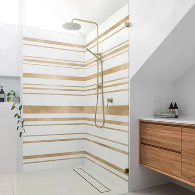 Produktbild von Duschrückwand Muster selbstklebend - 0.35 mm Wandpaneel wasserfest Streifen gold Badrückwand fugenlos Smart matt 90x200 cm