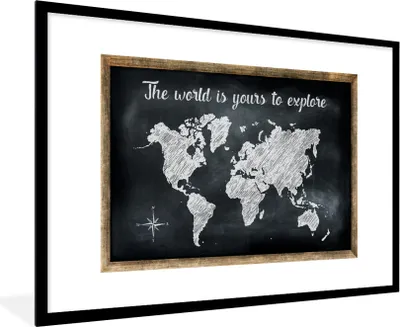 Produktbild von MuchoWow® MuchoWow® Gerahmtes Poster Weltkarte - Weiß - Kreidetafel 90x60 cm - Poster mit zchwarzem Bilderrahmen - Wanddekoration - Fotos